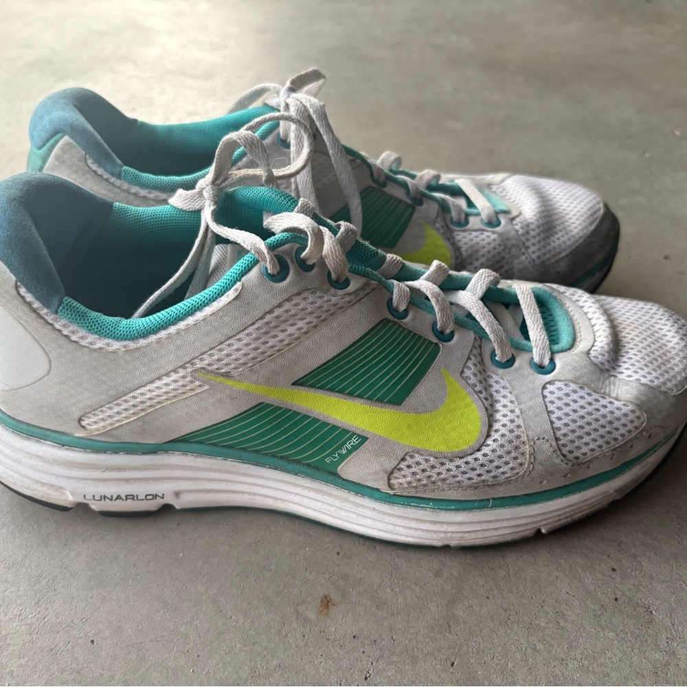 Nike Women's White and Teal Sneakers